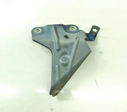 BMW X2 F39 Fender mounting bracket 7431006