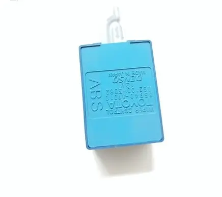Toyota Prius (XW20) ABS relay 8594047010 0521003082