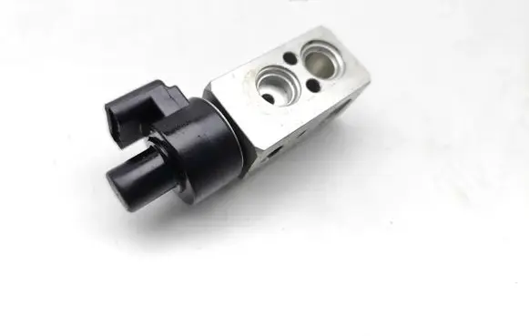 Air conditioning (A/C) expansion valve