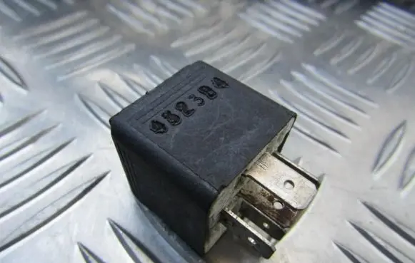 Land Rover Freelander 2 - LR2 Other relay 14B192AA 14B192-AA