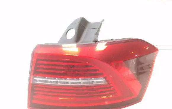 Volkswagen PASSAT B8 Rear/tail lights 3G9945208J