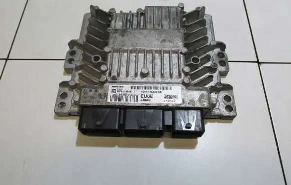 Ford Mondeo MK IV Engine control unit/module 7G9112A650UE