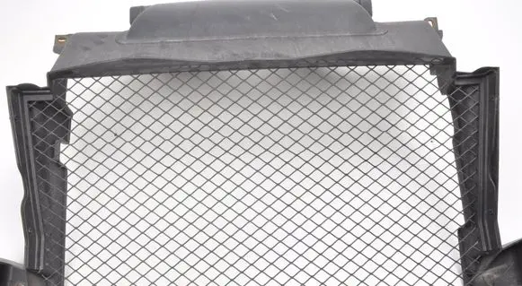 Maserati Quattroporte Intercooler air channel guide 670001328