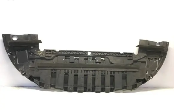 Renault Megane IV Front bumper skid plate/under tray 622355835R