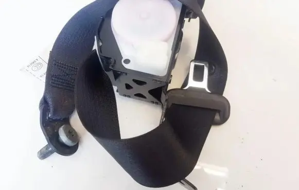 Opel Insignia A Middle seatbelt (rear) 13288436 20012009