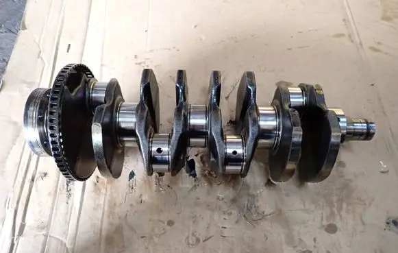 Opel Insignia A Crankshaft 55576033