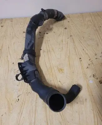 Audi A3 S3 A3 Sportback 8P Intercooler hose/pipe 5N0145840K