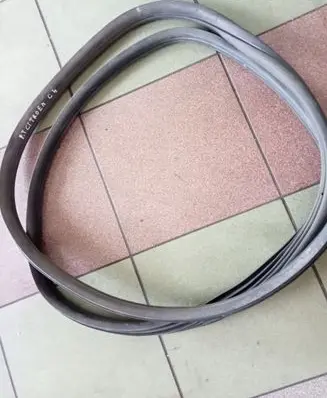 Citroen C4 I Picasso Rubber seal loading door 