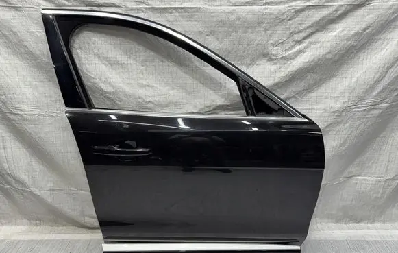 Jaguar F-Pace Front door