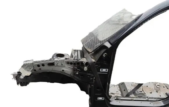 Mercedes-Benz EQB Front quarter panel 