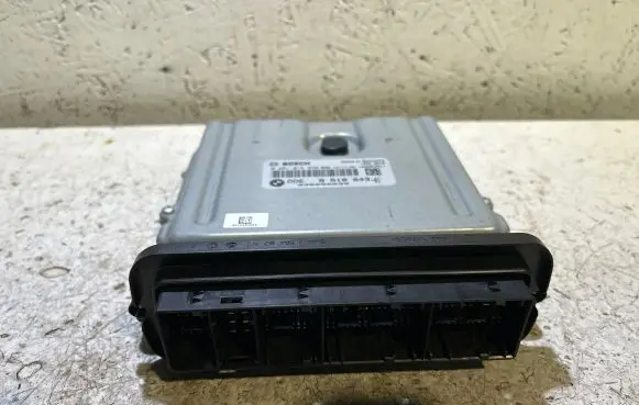 BMW 5 F10 F11 Engine control unit/module 8510643 030096535 0281016938