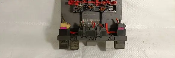 Volkswagen PASSAT B6 Comfort/convenience module 3C0937049J 05274120 F005V00530