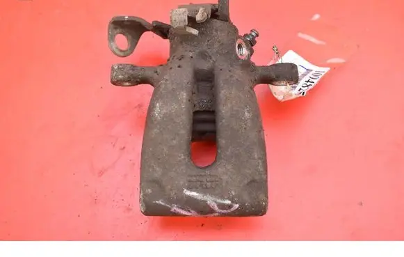 Opel Zafira C Rear brake caliper
