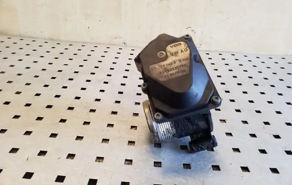 Volkswagen Scirocco Throttle valve 03L128063D