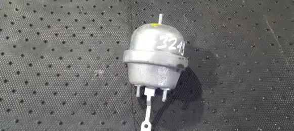 Ford Mondeo MK II Central locking vacuum pump 3613513