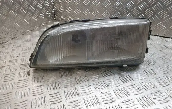 Volvo S70 V70 V70 XC Headlight/headlamp 14734300