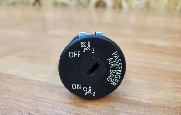 BMW 3 E92 E93 Passenger airbag on/off switch 9196886 6131