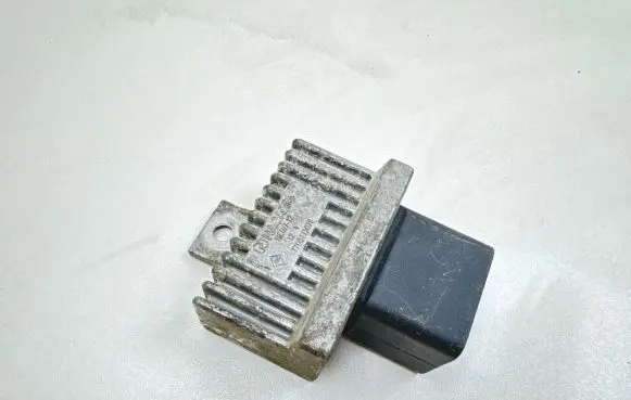 Nissan Note (E11) Glow plug pre-heat relay 7700115078 BED712