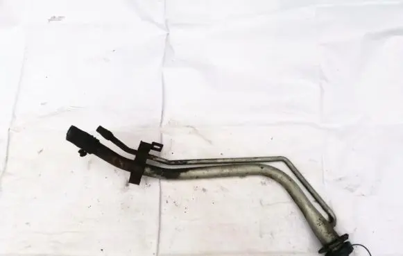 KIA Sorento Fuel tank filler neck pipe 