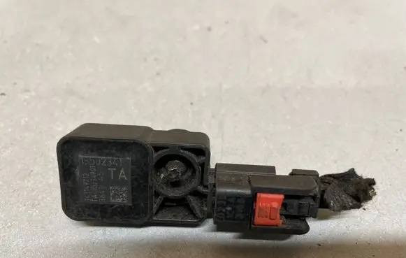 Opel Insignia A Airbag deployment crash/impact sensor 13502341
