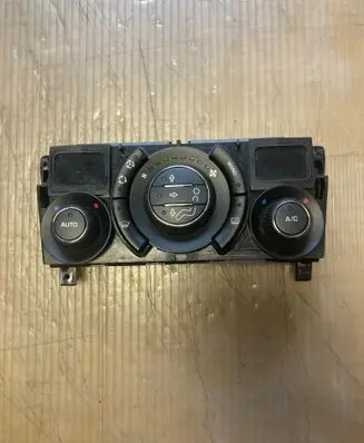 Peugeot 3008 I Climate control unit 400017001 9673830XT