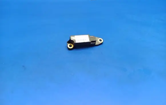 Mercedes-Benz S W220 Airbag deployment crash/impact sensor 2208204426