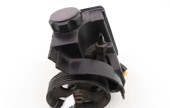 Peugeot 206 Power steering pump 26079834QL 9638931980
