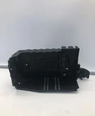 Opel Mokka B Battery tray 9823533180