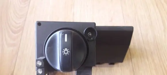 Mercedes-Benz E W210 Light switch 2105451404