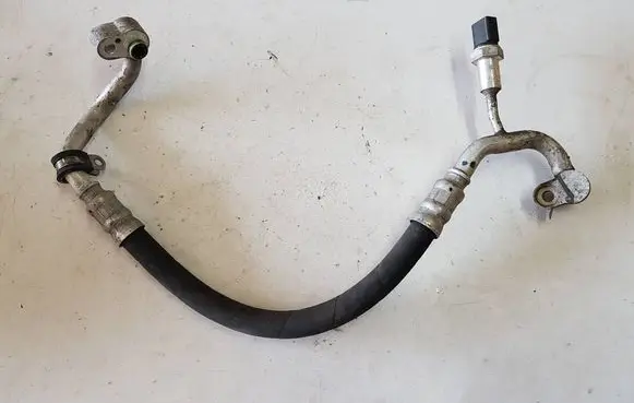 Skoda Octavia Mk2 (1Z) Air conditioning (A/C) pipe/hose 1K0820721AEIAUTOPI 1K0820721AE