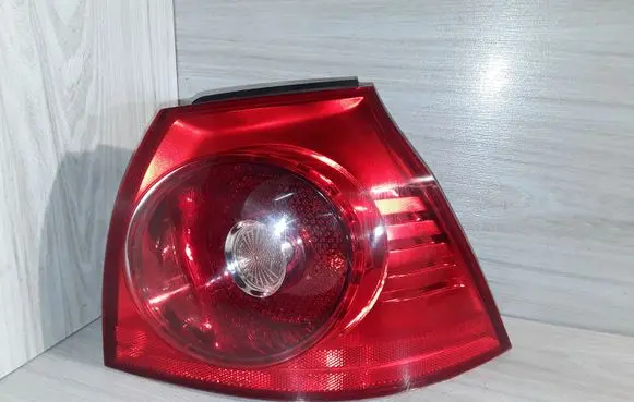 Volkswagen Golf V Rear/tail lights 1K6945096AC