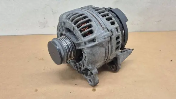 Skoda Superb B5 (3U) Generator/alternator 028903028H 028903028E 0124515010