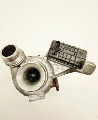 BMW 1 E81 E87 Turbo 7673789 GT1749V 7810189C02