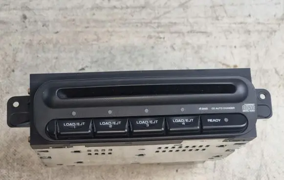Chrysler Voyager CD/DVD changer P56038531AD