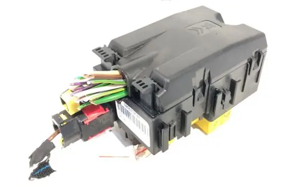 Peugeot 308 SW Fuse box set 9806192580
