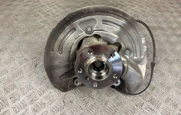 Mini F66 Front wheel hub 6876850