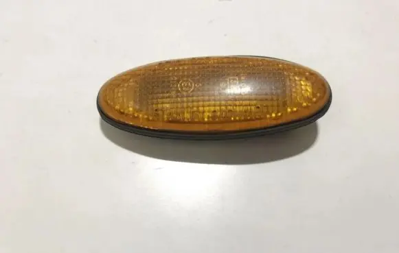 Mazda 626 Front fender indicator light 0464120 046-4120