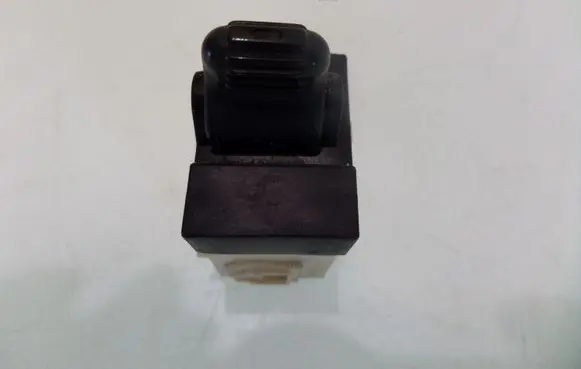 Chrysler 300M Electric window control switch 04602463AA 39754D