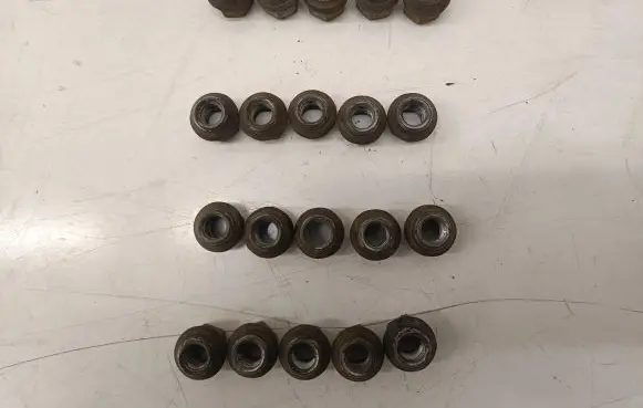 Opel Astra K Nuts/bolts 