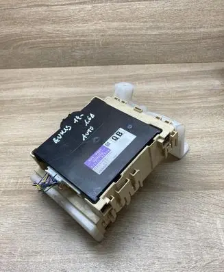 Toyota Auris E180 Fuse module 8922102340 MB2380008594 8273012X70A