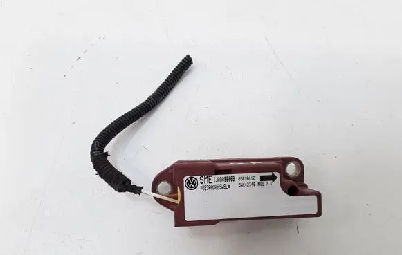 Skoda Octavia Mk1 (1U) Airbag deployment crash/impact sensor 1J0909606B