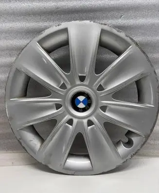 BMW 1 E81 E87 R16 wheel hub/cap/trim 677786 62411810