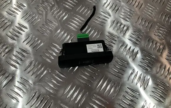 Volvo C40 Tailgate opening switch 32350330