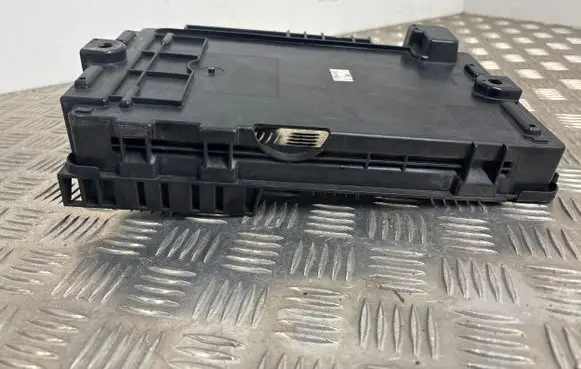 Opel Meriva B Battery tray 13396156