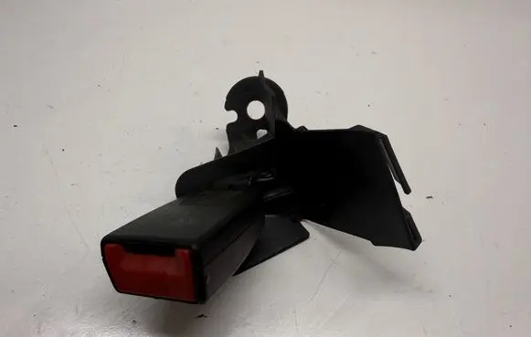 Audi A6 S6 C6 4F Rear seatbelt buckle 4F0857740D 33051781 310305