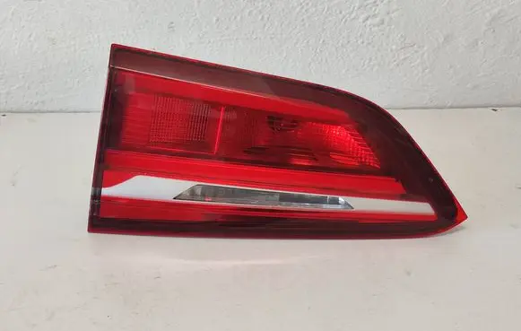 BMW X1 F48 F49 Tailgate rear/tail lights 7350698