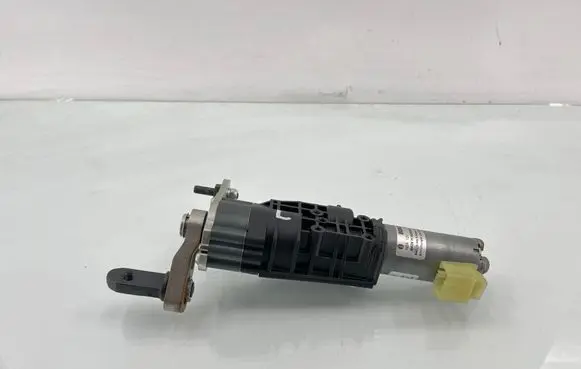 Audi Q7 4M Tailgate/trunk/boot lift motor 4M0827851A 0390204153