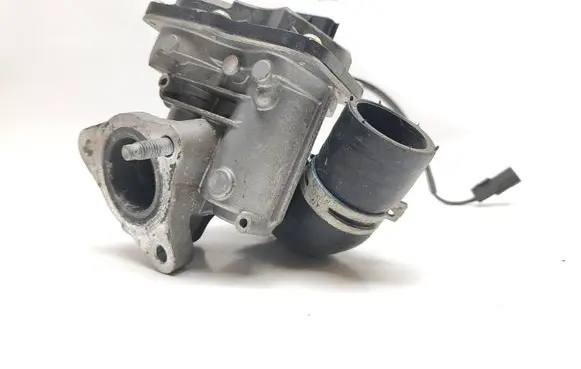 Renault Captur EGR valve 147104647R HU1501000211 H8201143495