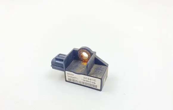 Honda CR-V Airbag deployment crash/impact sensor 77930SWAE113M4 5WK43787