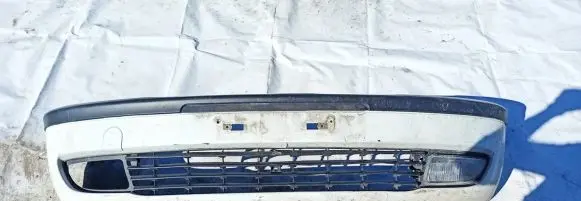 Opel Zafira A Front bumper Balta